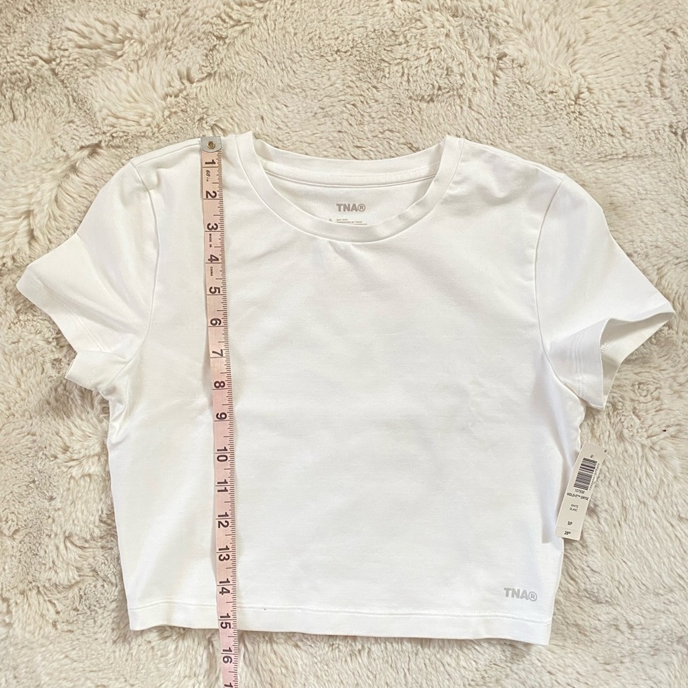 TNA Aritzia Classic White Tee - Picture 4 of 6